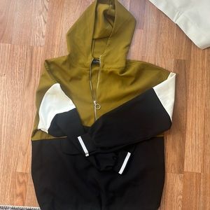 Zara 1/2 zip pullover